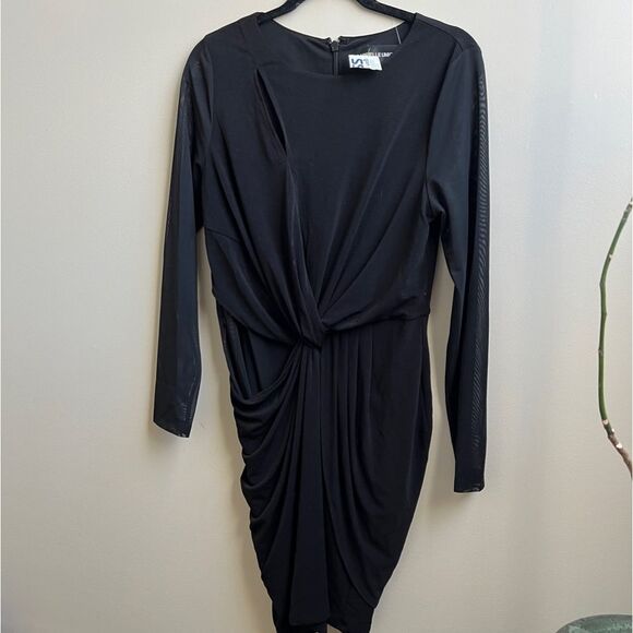 NWT Gabrielle Union drape black Dress Size Medium - Picture 1 of 4